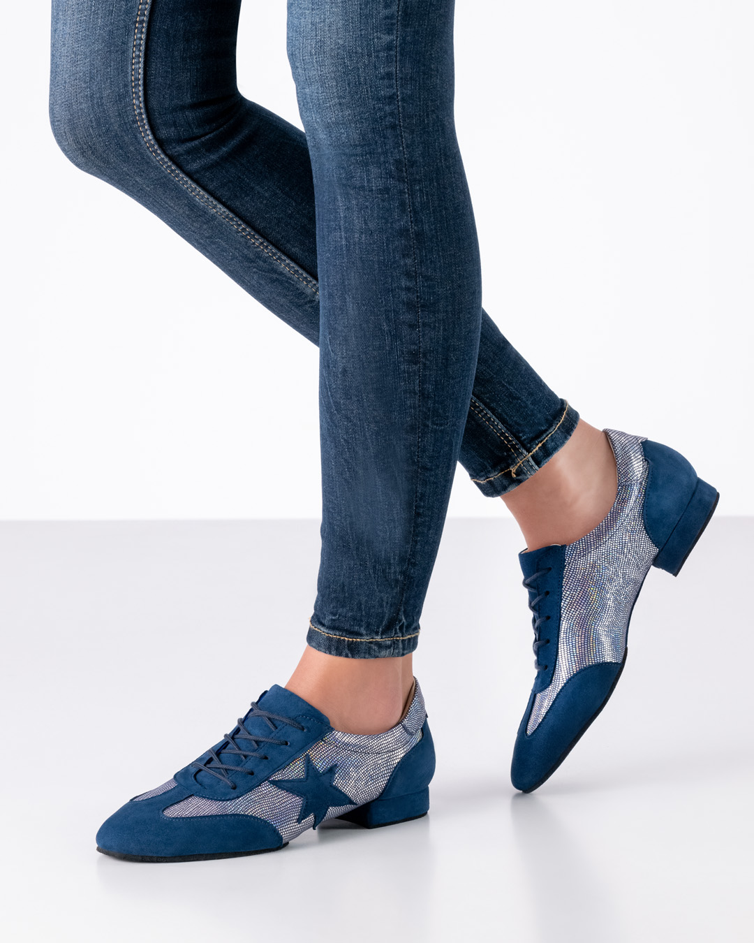 Ariana 15 Samtziege puntini blau